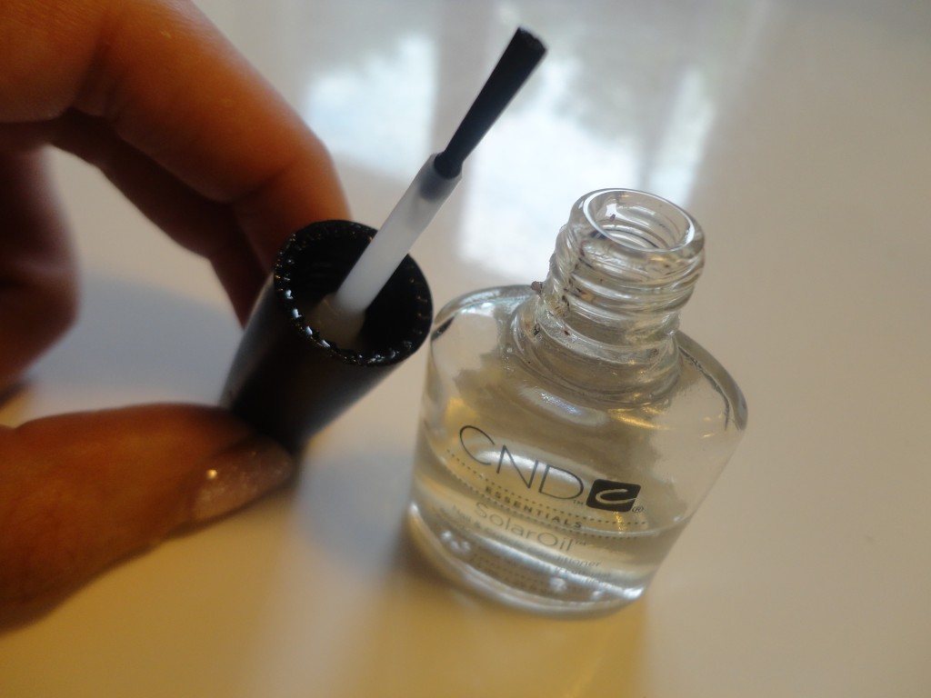 CND nagelriemolie
