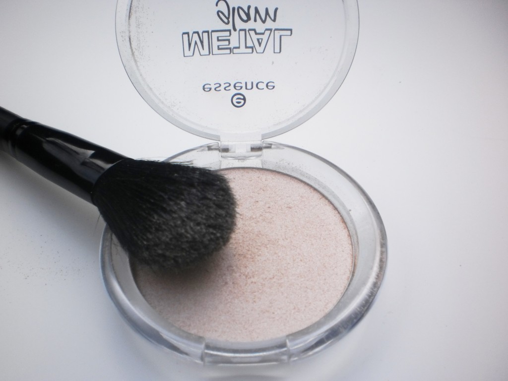 essence metal glam