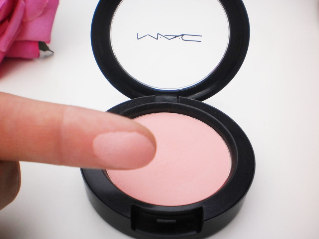 Mac Blush Rosy Outlook