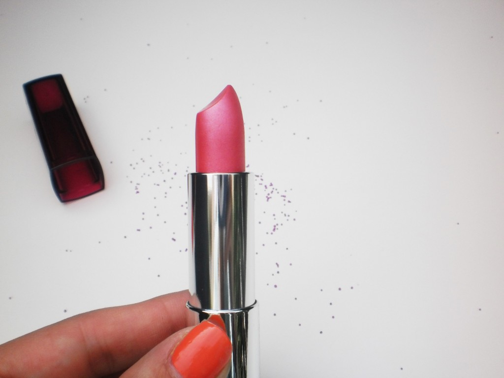 Maybelline Color Sensational Vivids lipstick