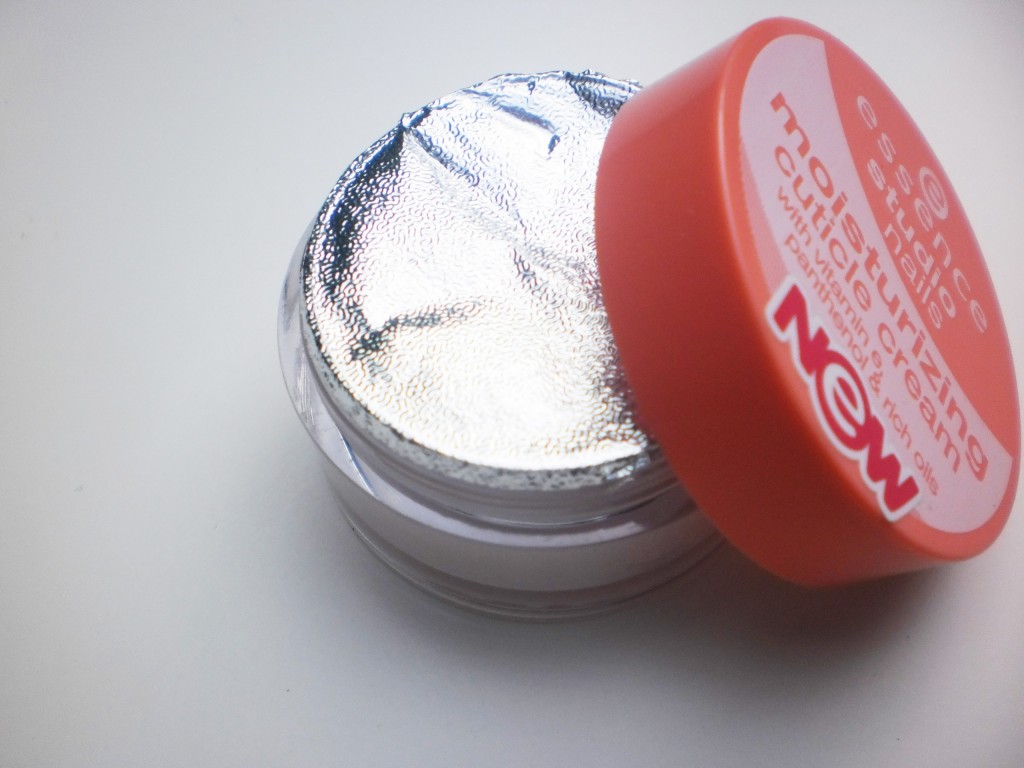 Essence Moisturizing Cuticle Cream