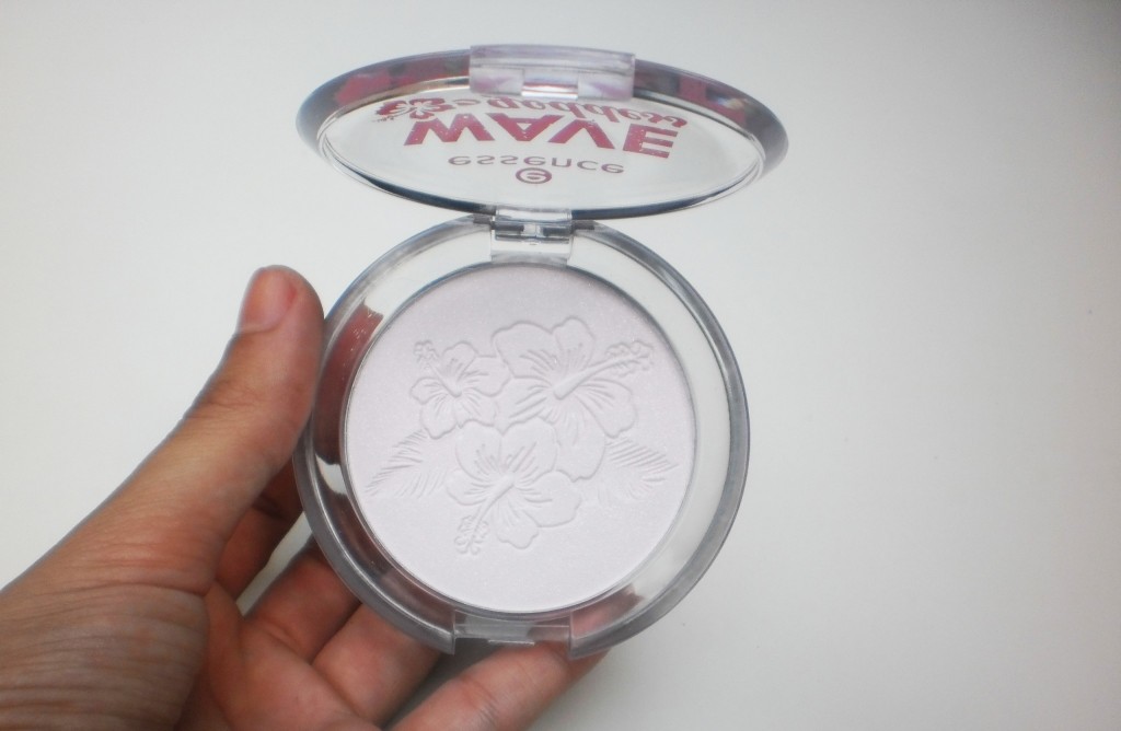 Essence Wave Goddess Highlighter