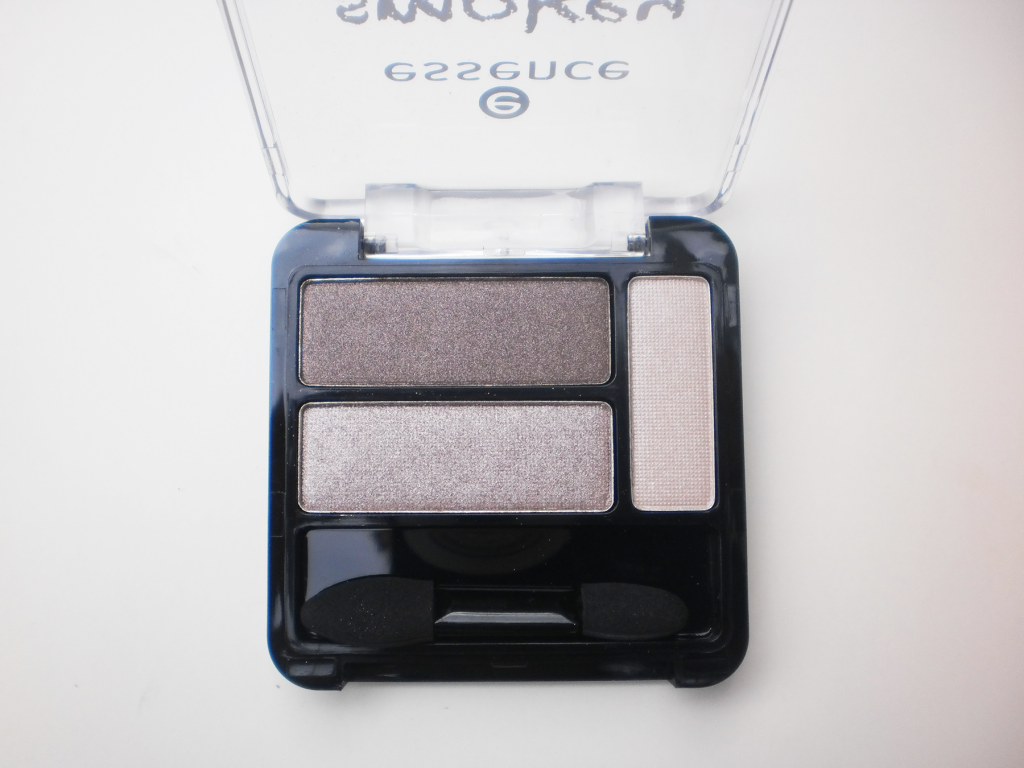 Essence Smokey Eyes Set