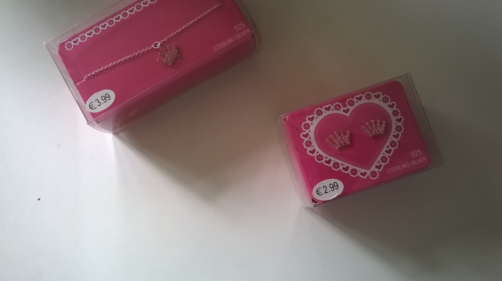 oorbellen en armband