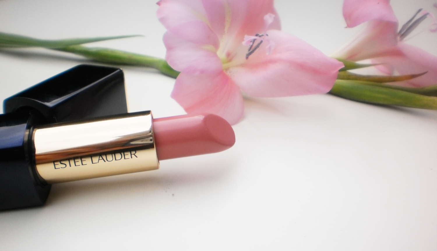 Review: Estee Lauder Lipstick #210 Impulsive