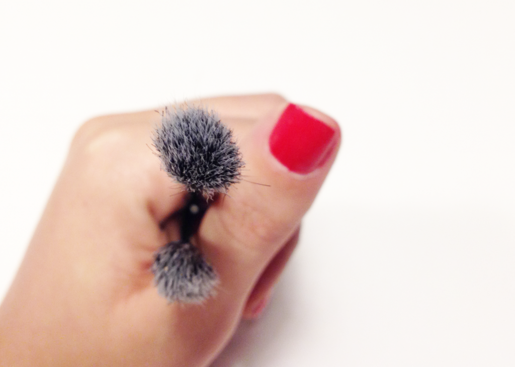 Essence Eye Blender Brush