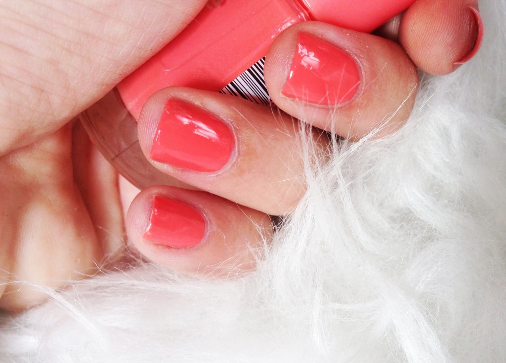 Essence The Gel Nail Polish