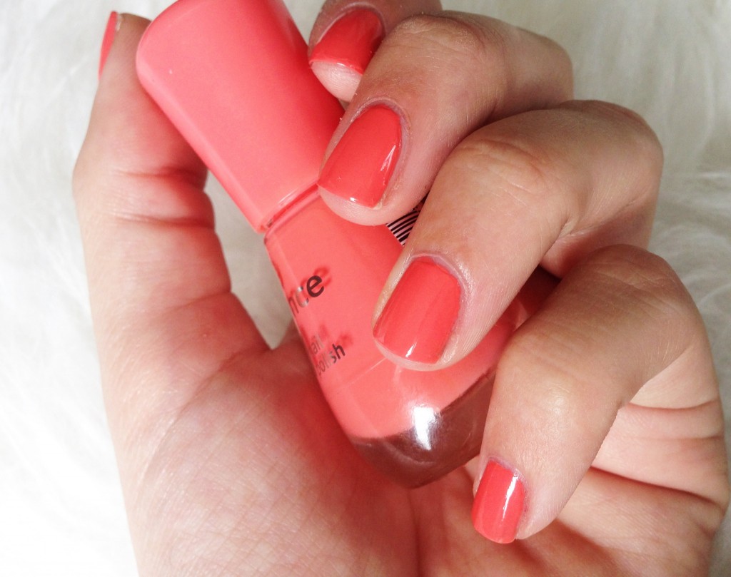 Essence The Gel Nail Polish