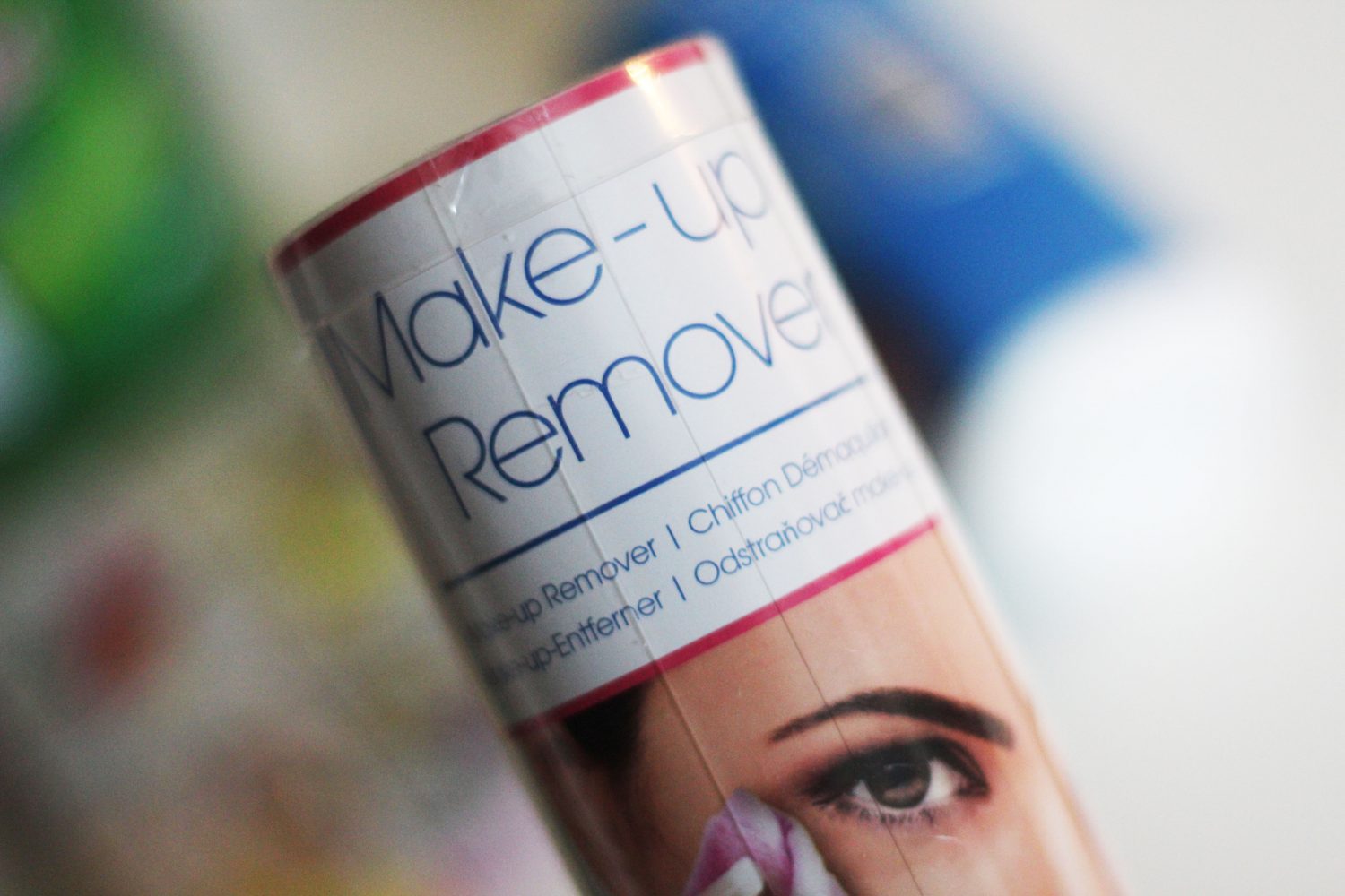 Action make-up remover