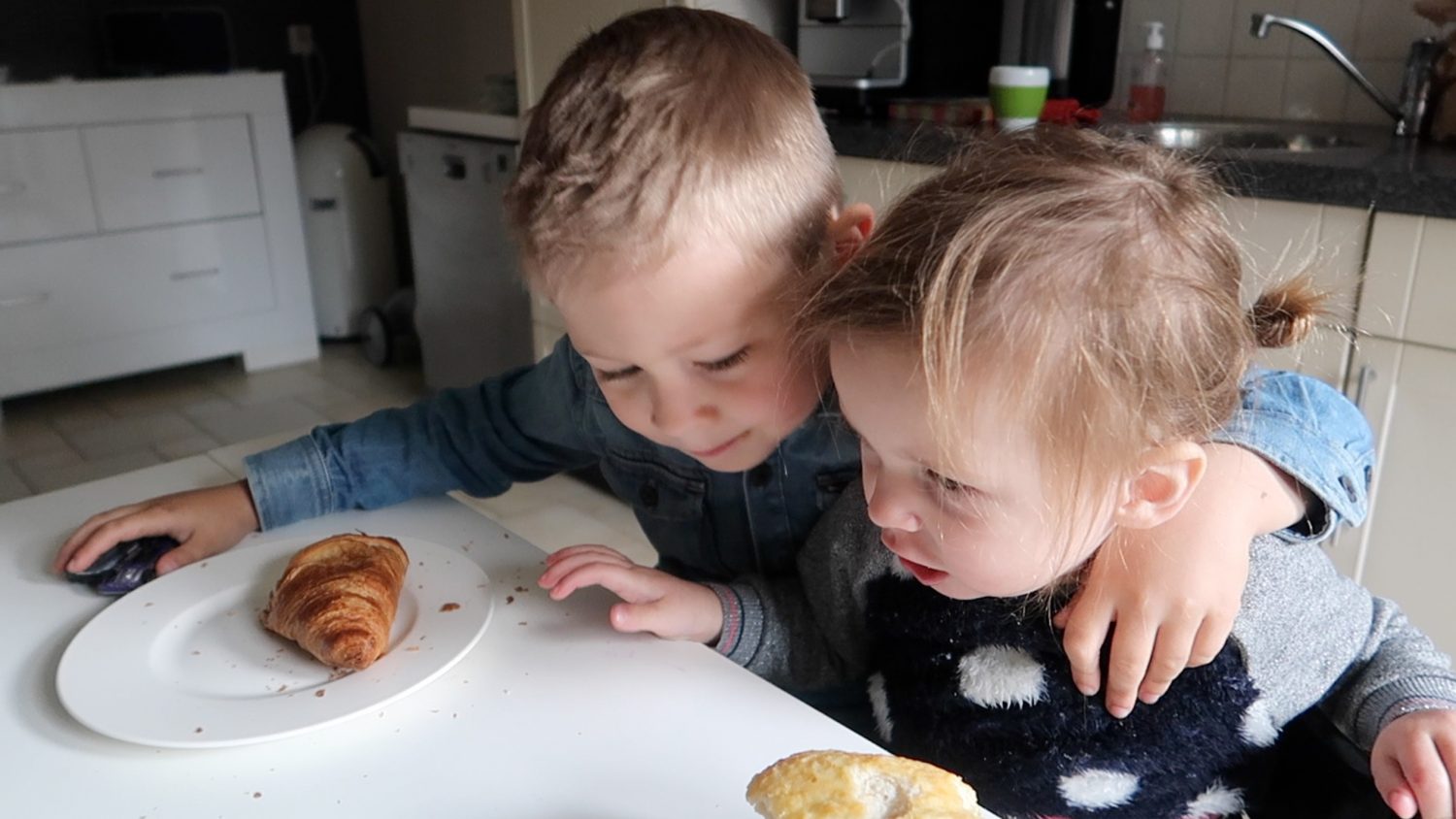 MAMAVLOG: Zo komen wij de vakantie door!