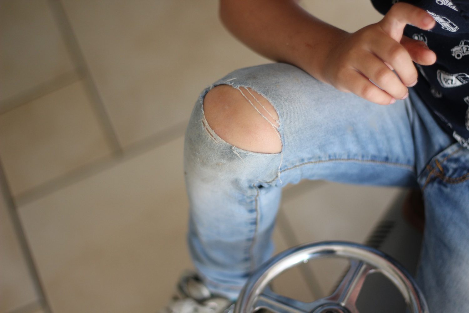 Wegversperring extase Recensent Het leed dat kapotte broeken heet (kapotte broek repareren) | Twinkelbella